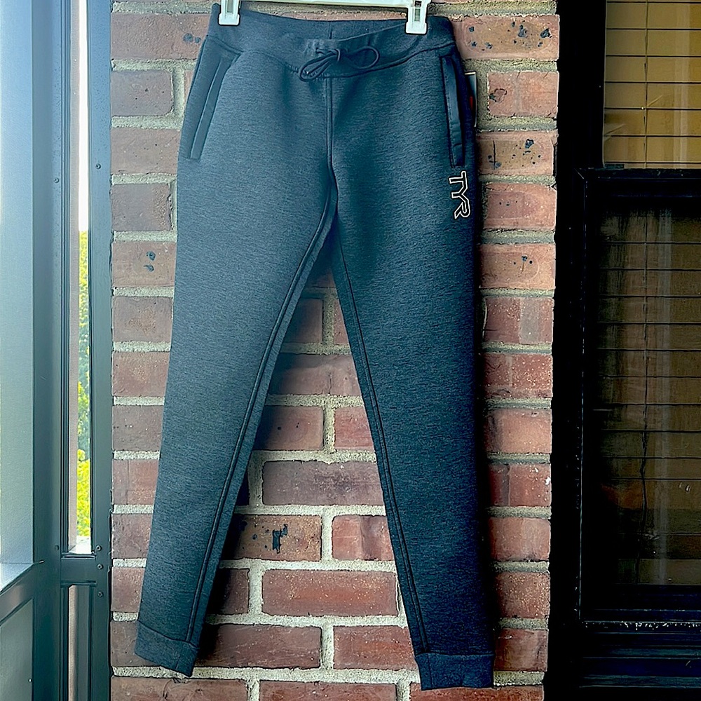 NWT TYR Woman’s Elite Team Jogger Sweatpants